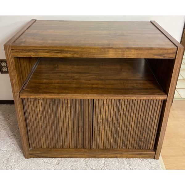 Mid Century Console Table 29x16x25