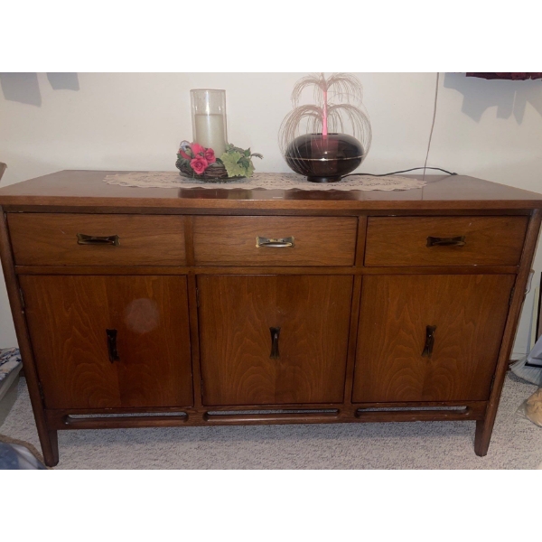 Knechtel Quality Furniture Console Table 49x16x27