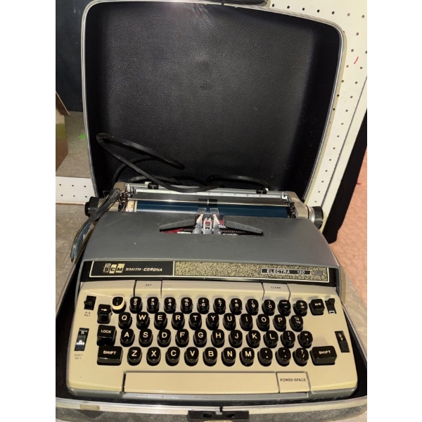 Vintage Smith Corona Electra 120 Portable Typewriter