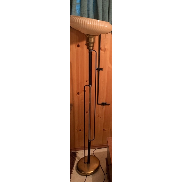 Vintage Stand Up Lamp 5ft Tall