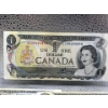 Image 2 : 5x 1972 Canadian $1 Bills/ 4721599 - 4721600/ 8090634 - 8090635/ 4695898