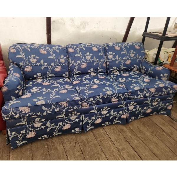 Vintage Floral-Patterned Ethan Allen 3 Seat Sofa - 76"W x 30"H x 36"D