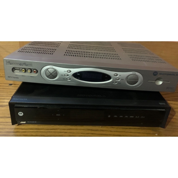 Motorola HD Dual Tuner DVR w/ HDTV Capable Mo,DCT6200-1000