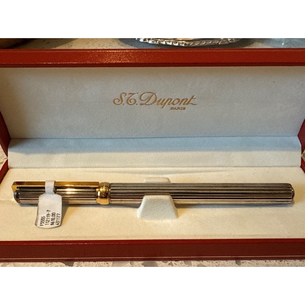 S. T. Dupont Paris Fountain Pen