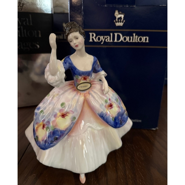 Royal Daulton - Christine 7T