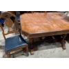Image 3 : Vintage Hardwood Dining Table with 4 Chairs