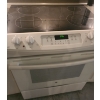 Image 1 : GE Stove Model JS630DF5CC w/ Flat Surface 30 W, 16 D, 16 T 