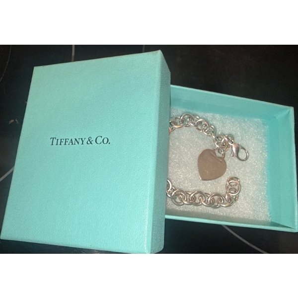 Tiffany & Co. STERLING Silver Heart Tag Charm Bracelet 