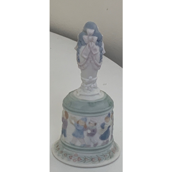 LLADRO Spain Porcelain Decorative Bell - 5T 