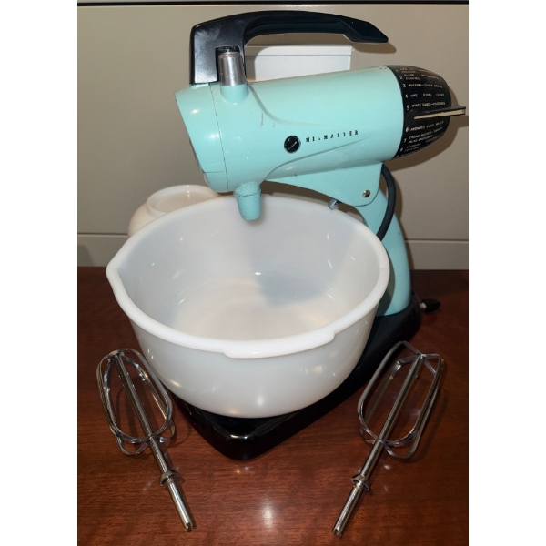 Vinatge Turquoise Sunbeam Mixer - Mid Century Stand Mixer w/ Accessories