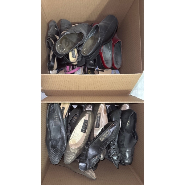 2 Boxes of Mystery Womens Shoes, Various Sizes ~6-8