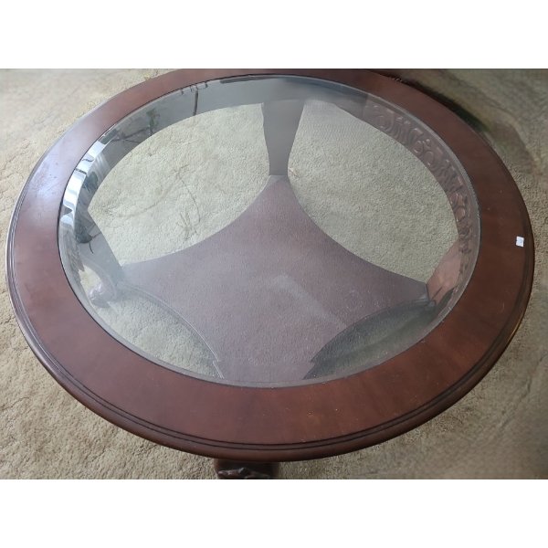 Coffee Table w/ Bevelled Glass Top 40" Diameter, 19 T