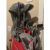Image 2 : Wilson 'Reflex' Golf Clubs Set w/ Nike Carrying Case and New Golf Gloves 