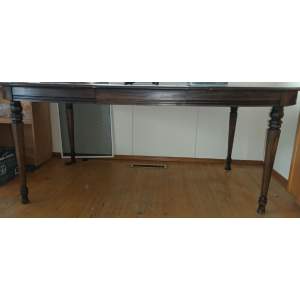 Vintage Dinette Set w/ Six Chairs  78"w x 42"d x 30" tall Leaf included in Picture & Measurments