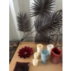 Image 2 : Candles, Red Plates, and more Decor Pieces