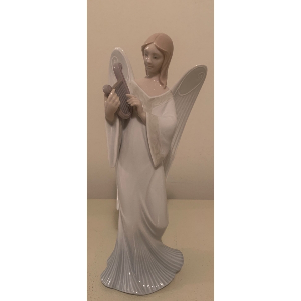 LLADRO Porcelain Celestial Melody Tree Topper 9T Angel