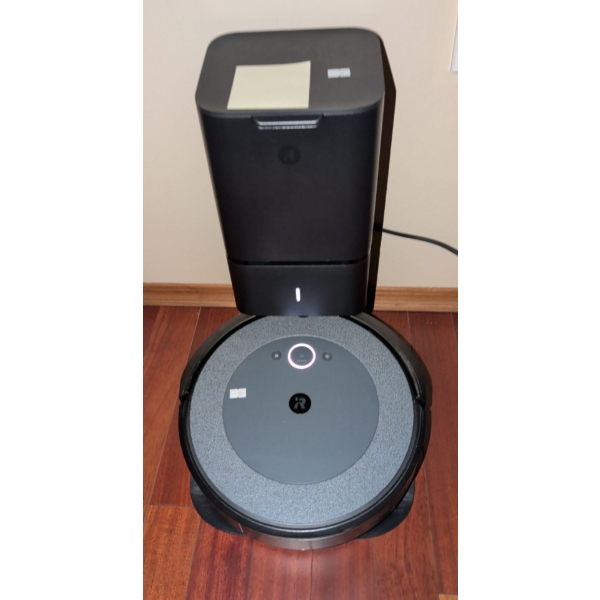 iRobot Roomba i3 + EVO Self Empty Cordless Robot Vac Mo.