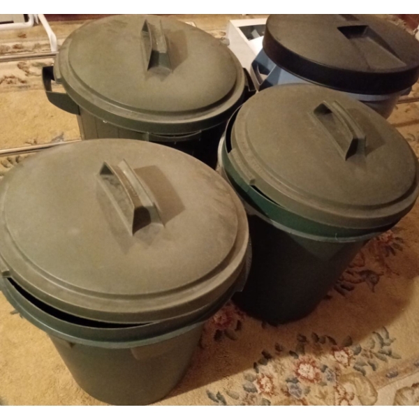 Four Large Garbage Cans- Rubbermaid Containers