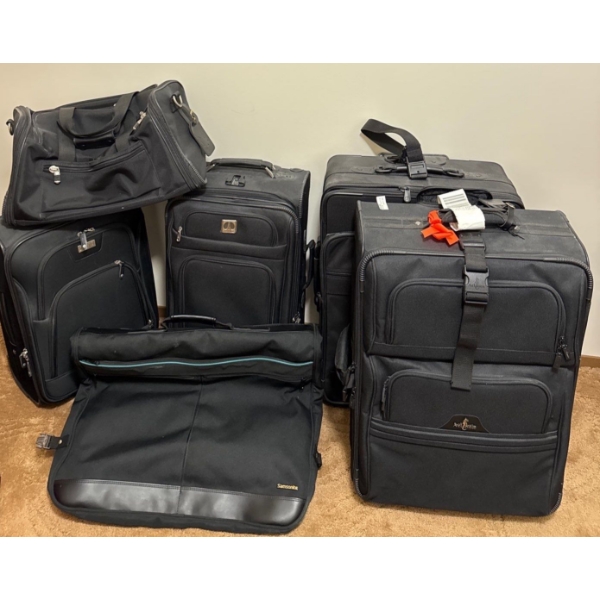 Luggage Collection Black