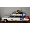 Image 4 : LEGO Model Of The Ghostbusters Ecto-1 Car (set10274)