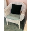 Image 3 : White wicker chair with a small white wicker mirror 16”x 12” in great condition