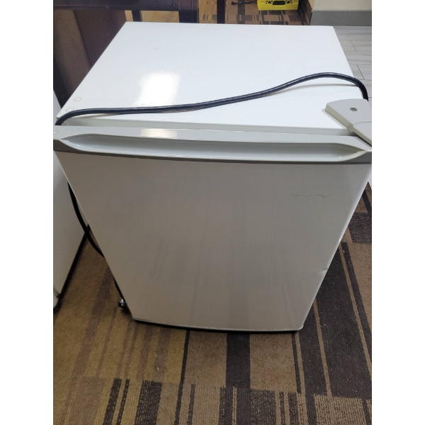 Danby Compact Single-Door Refrigerator