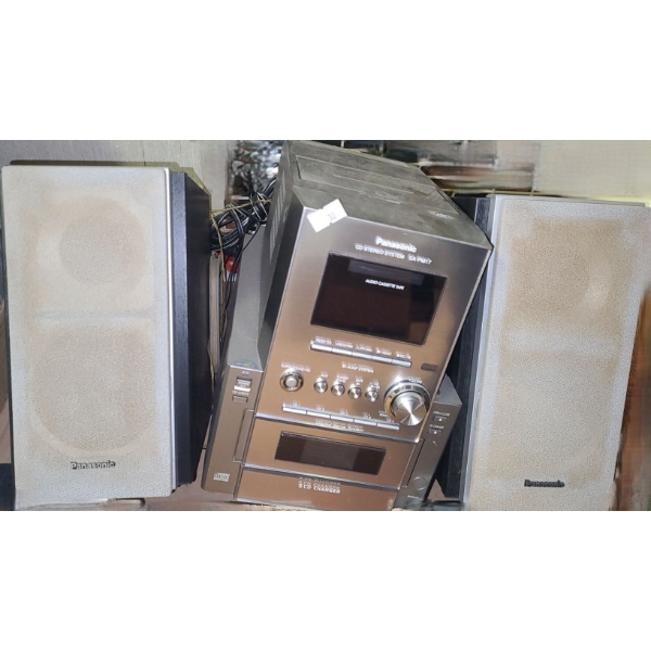 Panasonic SA-PM17 CD Stereo System w/ Remote