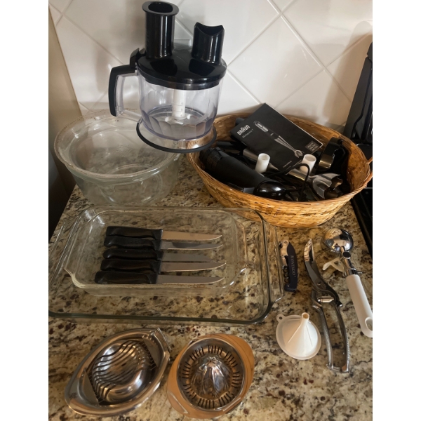 Pyrex & Stainless Steel Kitchen Collection