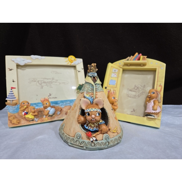 Pen Delfin Collectible Picture Frames & 'Little Brave' Figurine 