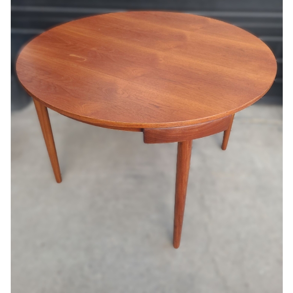 Danish Teak Round Dining Table w/ Modern Styling  41.5" Diameter Top, 29 