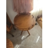 Image 2 : Vintage Oak Round End Table w/ Spindle Legs 31T