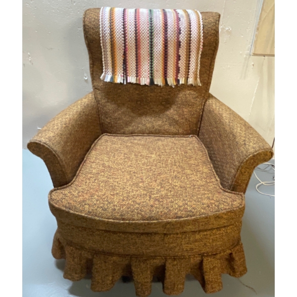 Vintage Tweed Swivel Rocker 31x27x41 Excellent Used Condition