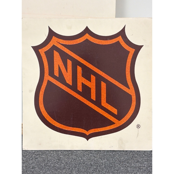NHL Memorabilia Featuring Gretzky and Gordie Howe Items