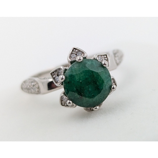 4 ct Certified Silver Emerald Gemstone Ring ($4,195 Appraisal)