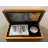 Image 1 : 2004 Canada $5 Majestic Moose Silver Proof Coin & Stamp Set