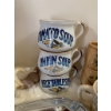 Image 8 : Kitchenware and Home Items, Featuring Mugs, Plates, and Decor