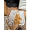 Image 4 : Box of new leather welding, gloves, brand new winter workload, boots, and heater