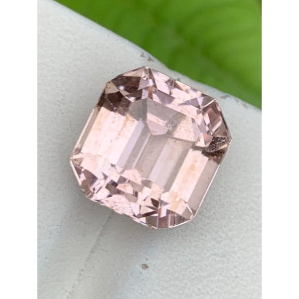 9.95 ct Certified Pink Kunzite gemstone ($5,472 Appraisal)