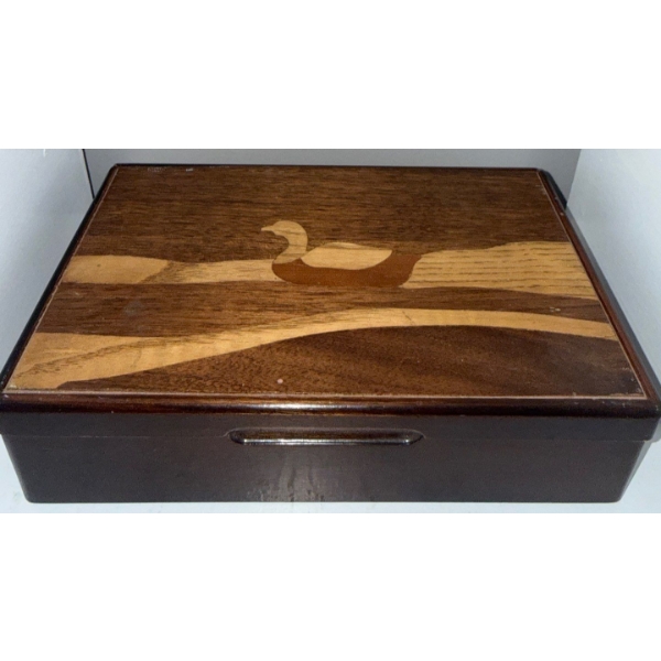 Men's Wooden Jewelry Box w/Assortment Of Collectible Pins & Button