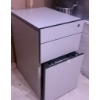 Image 3 : Metal Filing Cabinet with Lock and Folding Square Table