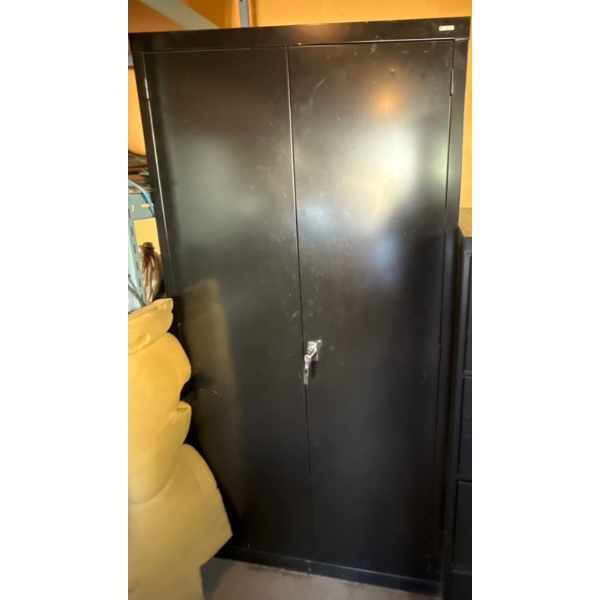 Workshop/Garage/Office Metal Storage Cabinet w/locking handle 36x18x74"tall