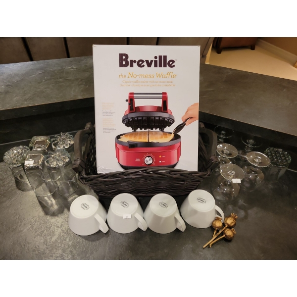 New Breville Waffle Press w/ Assorted Beverage Vessels 