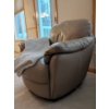 Image 5 : Natuzzi Genuine Leather Club Chairs w/ Faux Fur Throw Blanket 
