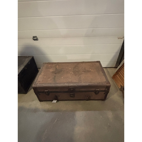 Vintage Wooden Carpenters tool Box from the early 20th century with working buckles 