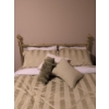 Image 7 : Brass Bed Frame with Mattress and Bedding