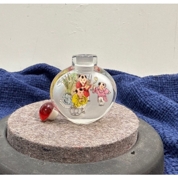 Children Playing Hand Painted Glass Snuff Bottle 2H 
