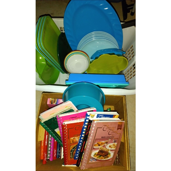 Everyone's Favorite Collection Of Company's Coming By Jean Pare Cookbooks w/Blue & Green Picnic Plat