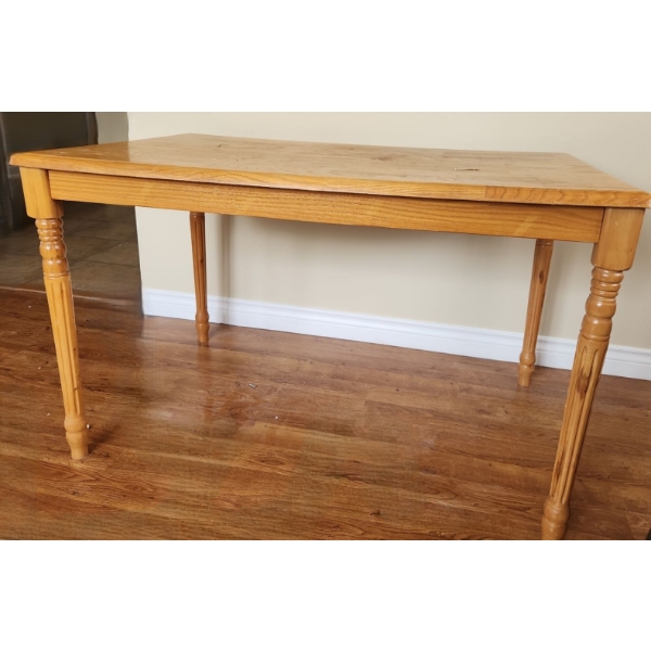 Wood Dining Table w/ Light Finish  29.5 W,  47.5 D,  29.5 T 