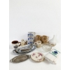 Image 1 : Kitchenware and Home Items, Featuring Mugs, Plates, and Decor