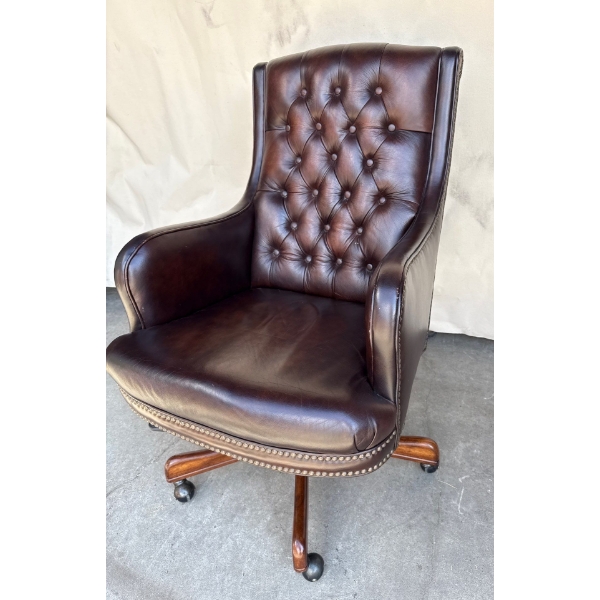 Awesome Executive Desk Chair - 41T 